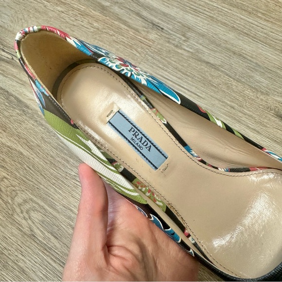 Prada St Ramage Black Floral Print Saffiano Leather Stiletto High Heels 7.5 37.5 - Picture 10 of 12